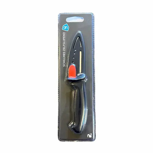 Albert Heijn paring knife pack on a white background